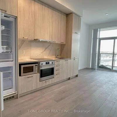 38,&nbsp;Honeycrisp, Vaughan Corporate Centre, Vaughan