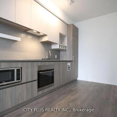 950,&nbsp;Portage, Concord, Vaughan