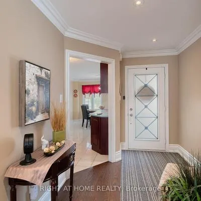 104,&nbsp;Pinedale, East Woodbridge, Vaughan