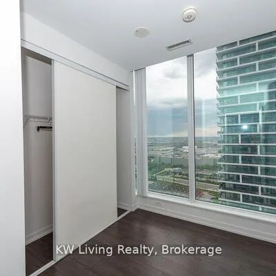 898,&nbsp;Portage, Vaughan Corporate Centre, Vaughan