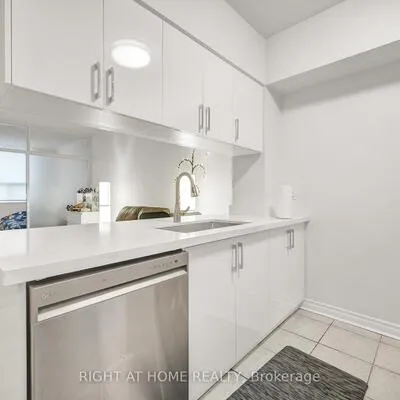 7398,&nbsp;Yonge, Crestwood-Springfarm-Yorkhill, Vaughan