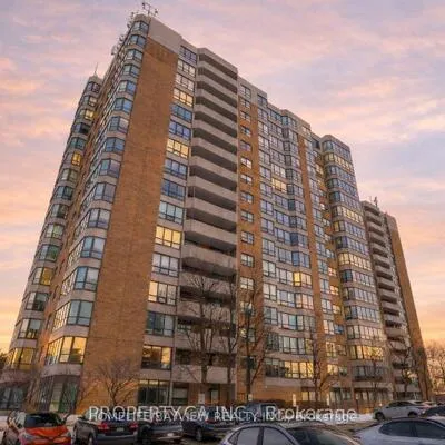 7601,&nbsp;Bathurst, Crestwood-Springfarm-Yorkhill, Vaughan
