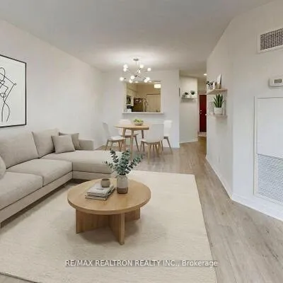 120,&nbsp;Promenade, Brownridge, Vaughan