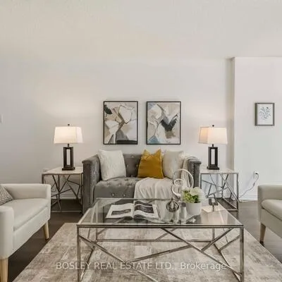 7250,&nbsp;Yonge, Crestwood-Springfarm-Yorkhill, Vaughan