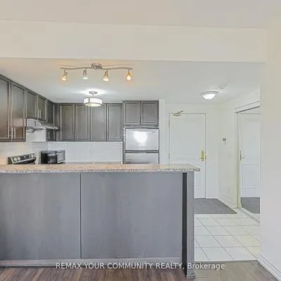9245,&nbsp;Jane, Maple, Vaughan