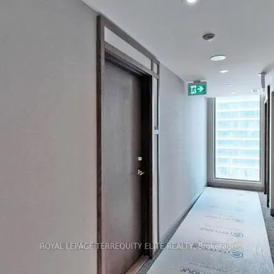 1000,&nbsp;Portage, Vaughan Corporate Centre, Vaughan