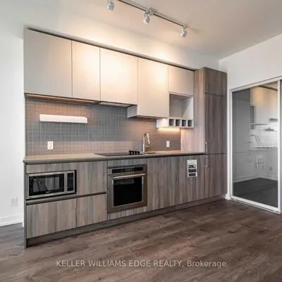 950,&nbsp;Portage, Vaughan Corporate Centre, Vaughan
