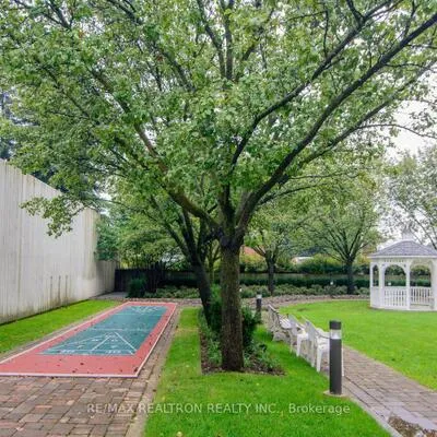 333,&nbsp;Clark, Crestwood-Springfarm-Yorkhill, Vaughan