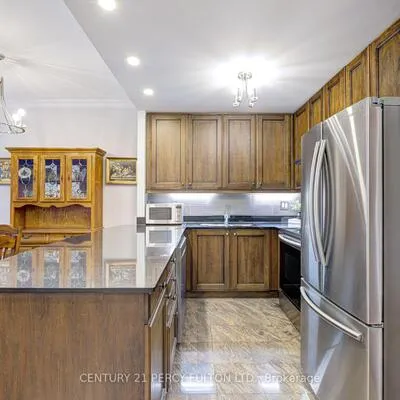 4620,&nbsp;Highway 7, East Woodbridge, Vaughan
