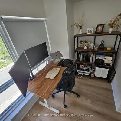 24,&nbsp;Woodstream, Vaughan Grove, Vaughan