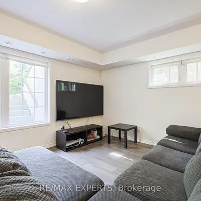 26,&nbsp;Bruce, East Woodbridge, Vaughan