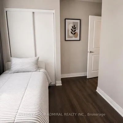 5289,&nbsp;Highway 7, Vaughan Grove, Vaughan