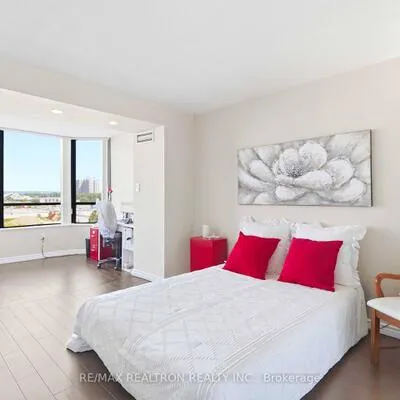 7420,&nbsp;Bathurst, Brownridge, Vaughan