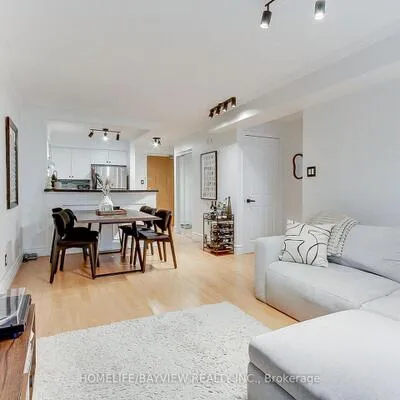 245,&nbsp;Pine Grove, Islington Woods, Vaughan