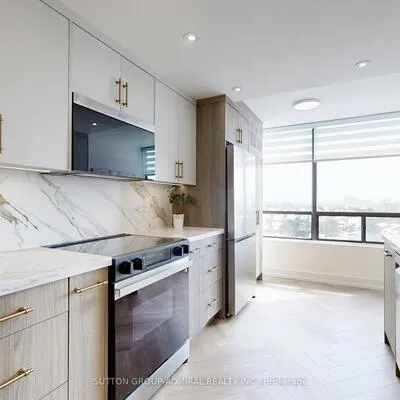 7440,&nbsp;Bathurst, Brownridge, Vaughan