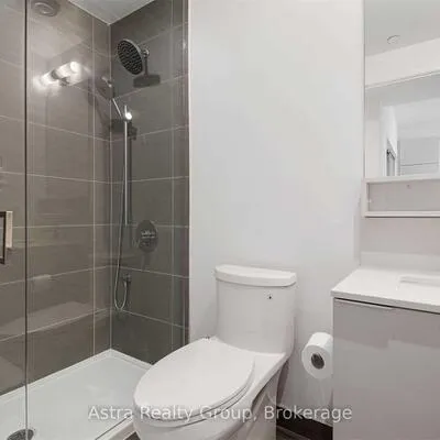 950,&nbsp;Portage, Vaughan Corporate Centre, Vaughan