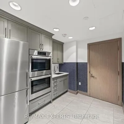 4800,&nbsp;Highway 7, East Woodbridge, Vaughan