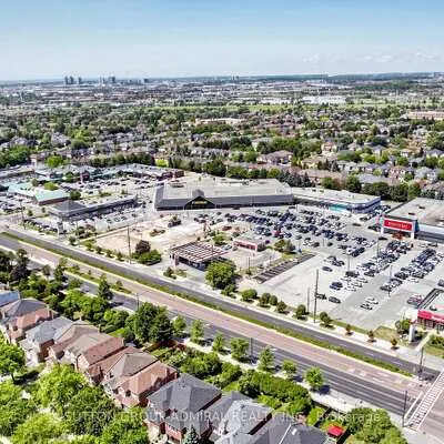 735,&nbsp;New Westminster, Brownridge, Vaughan