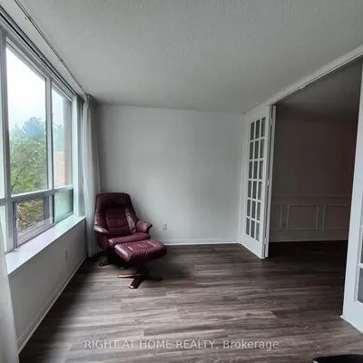 850,&nbsp;Steeles, Lakeview Estates, Vaughan