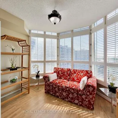 1,&nbsp;Clark, Crestwood-Springfarm-Yorkhill, Vaughan