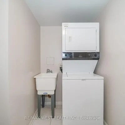 2502,&nbsp;Rutherford, Maple, Vaughan