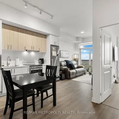 30,&nbsp;Upper Mall, Brownridge, Vaughan