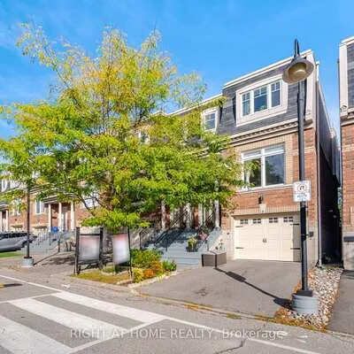 8032,&nbsp;Kipling, West Woodbridge, Vaughan