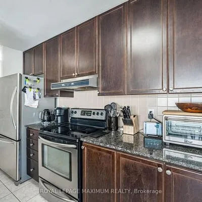 8026,&nbsp;Kipling, West Woodbridge, Vaughan