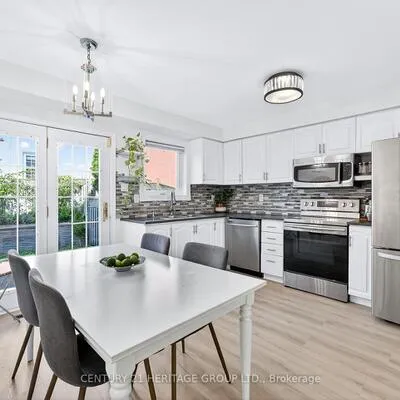 112, Sandfield, Aurora Highlands, Aurora