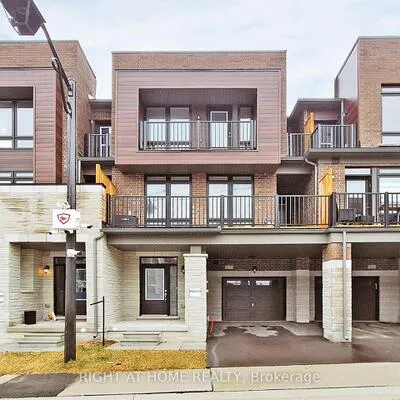 157,&nbsp;Blick, Bayview Northeast, Aurora