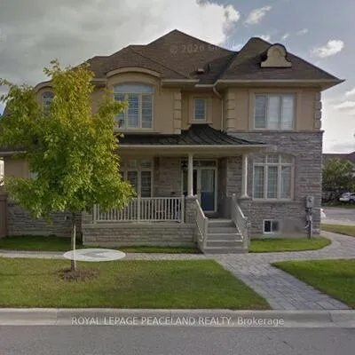 23,&nbsp;Halldorson, Bayview Northeast, Aurora
