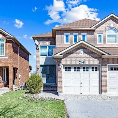284,&nbsp;Pinnacle, Bayview Wellington, Aurora
