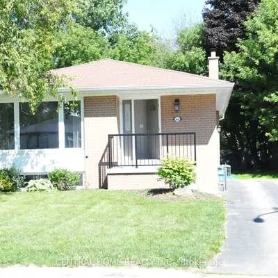 66,&nbsp;Collins, Aurora Heights, Aurora