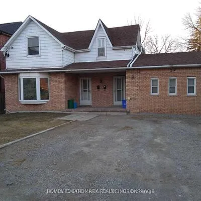 22,&nbsp;Centre, Aurora Village, Aurora