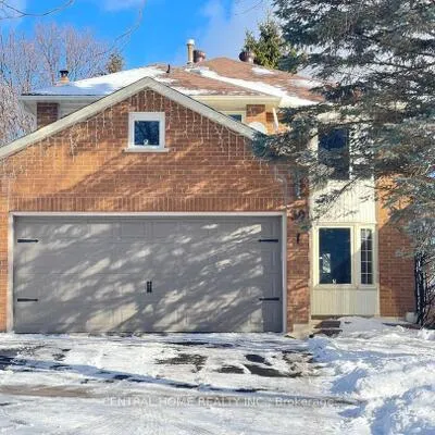 30, Moffat, Aurora Heights, Aurora