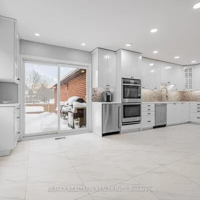 22, Willis, Aurora Highlands, Aurora