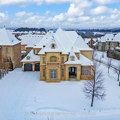 123,&nbsp;Carisbrooke, Bayview Southeast, Aurora