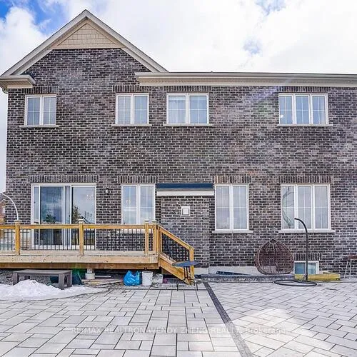 Premium freehold home for sale: 6, Ken Sinclair, Aurora Estates, Aurora