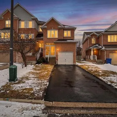 41, Baywell, Bayview Wellington, Aurora