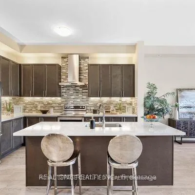 240, Elyse, Bayview Northeast, Aurora