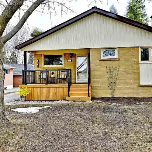 Premium freehold home for sale: 87, Richardson, Aurora Highlands, Aurora