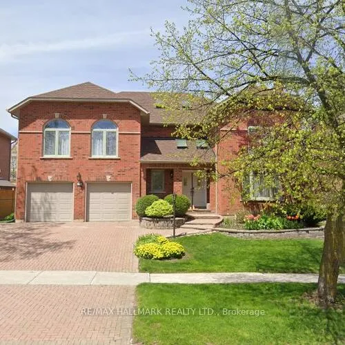 Premium freehold home for sale: 70, Timberline, Aurora Highlands, Aurora