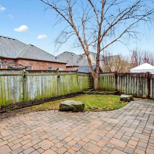 Premium freehold home for sale: 57, Skipton, Bayview Wellington, Aurora