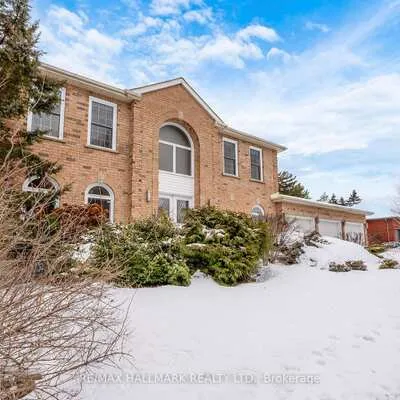 235,&nbsp;Kemano, Aurora Heights, Aurora