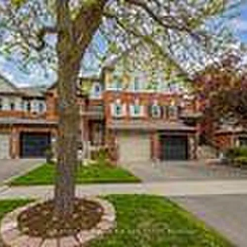 Premium freehold home for sale: 32, Mugford, Bayview Wellington, Aurora