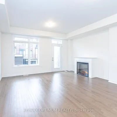 15,&nbsp;Gunton, Bayview Northeast, Aurora