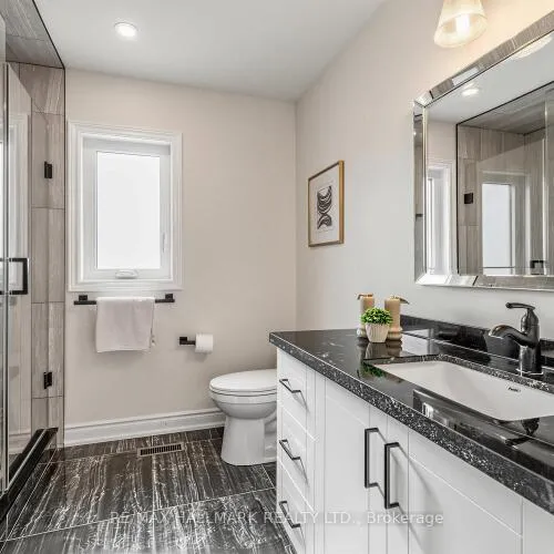 Premium freehold home for sale: 341, Kirkvalley, Bayview Wellington, Aurora