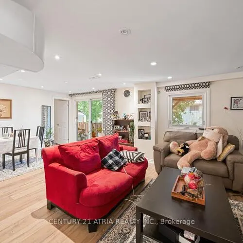 Premium freehold home for sale: 33, Autumn, Aurora Heights, Aurora