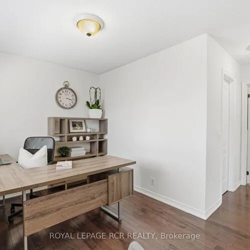 Premium freehold home for sale: 18, Kerr, Bayview Northeast, Aurora