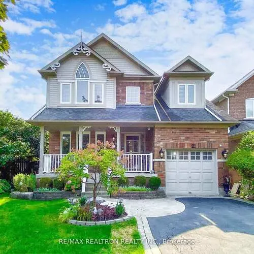 Premium freehold home for sale: 21, Watkins Glen, Bayview Wellington, Aurora